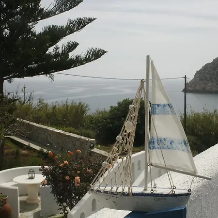 Flora's Apartament *