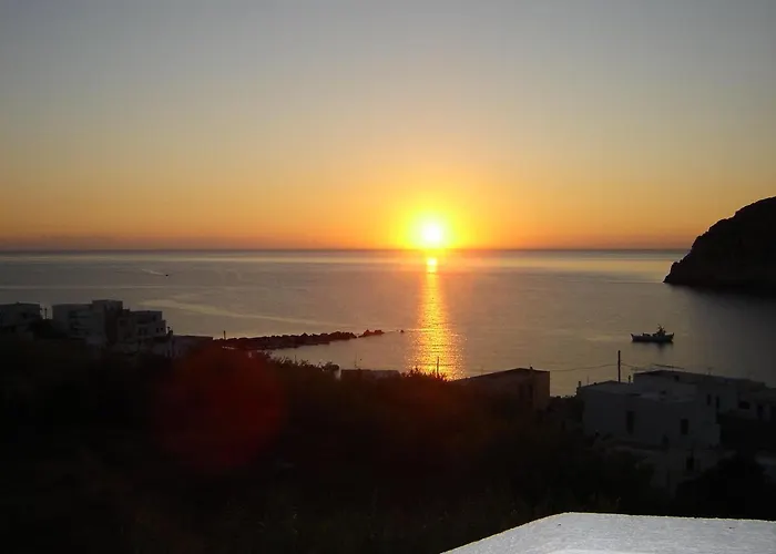 アパート フローラズ *