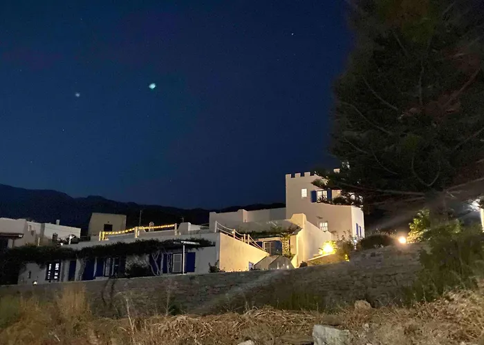 Flora's Apollon (Naxos)