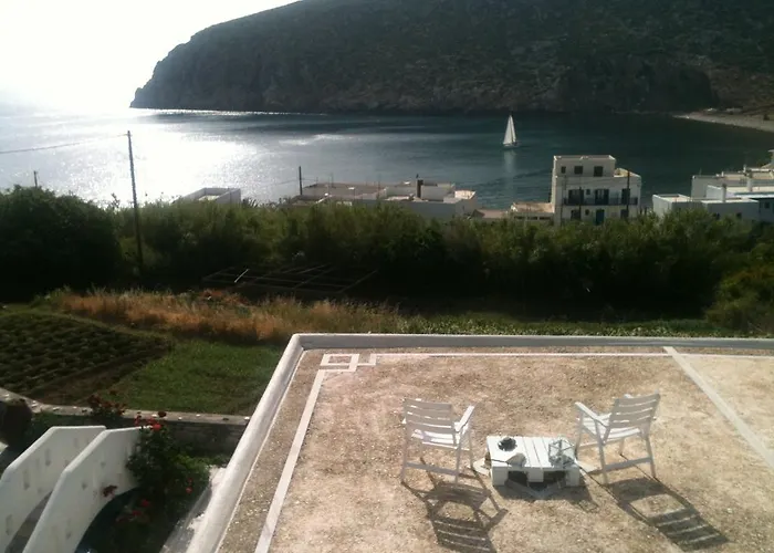 Flora's Apollon (Naxos)